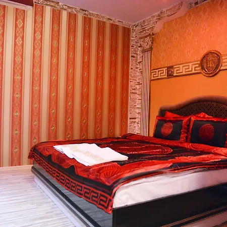 S Palace